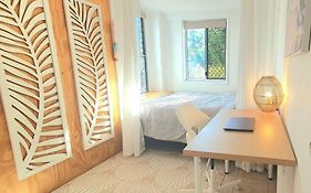 Entire Guest Suite - Beach Is 1 And Half Km - Pets Welcome